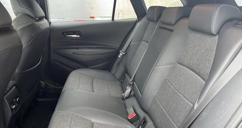 Toyota Corolla cena 112900 przebieg: 62540, rok produkcji 2022 z Mszczonów małe 301